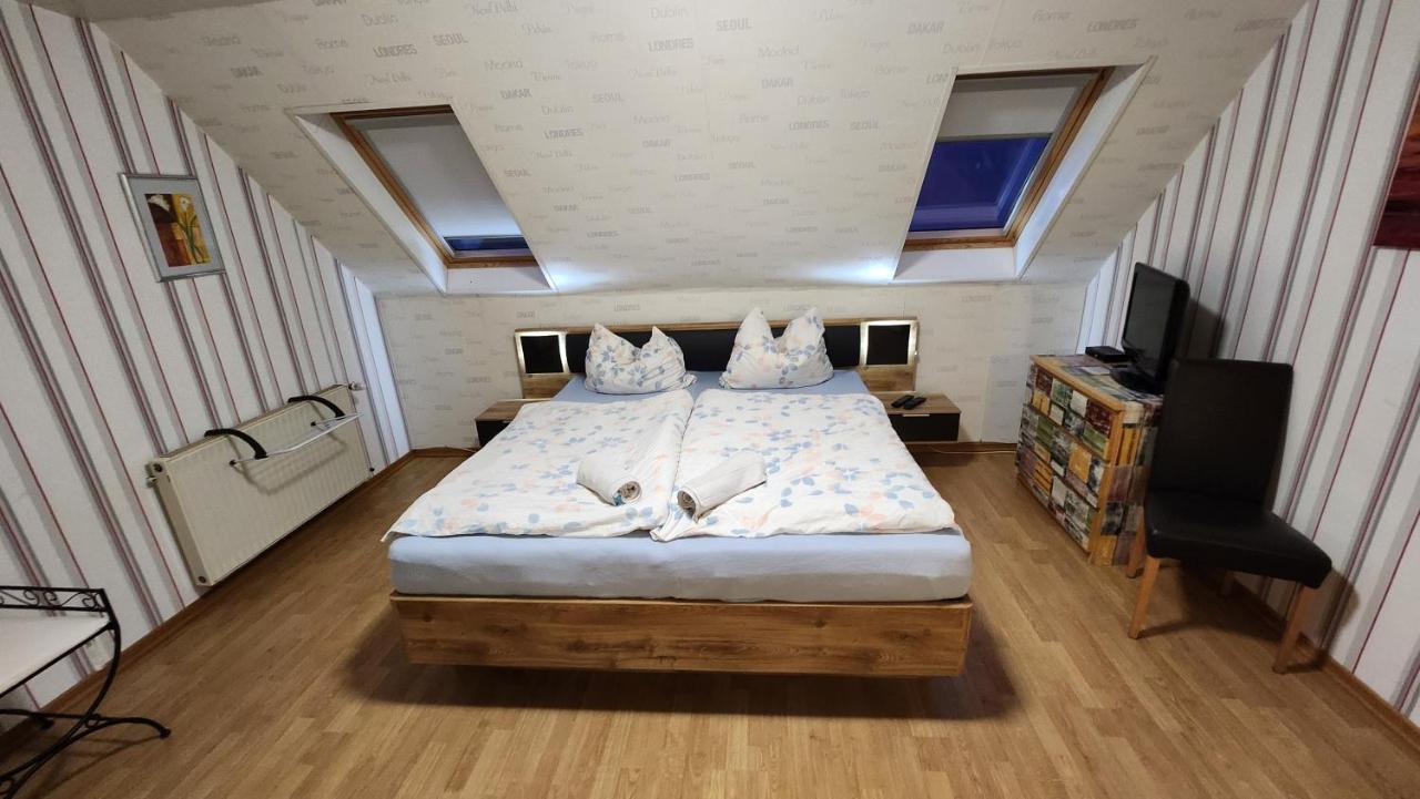Ferienwohnung Ha-Wei -80 m2 Hangen-Weisheim Exterior foto